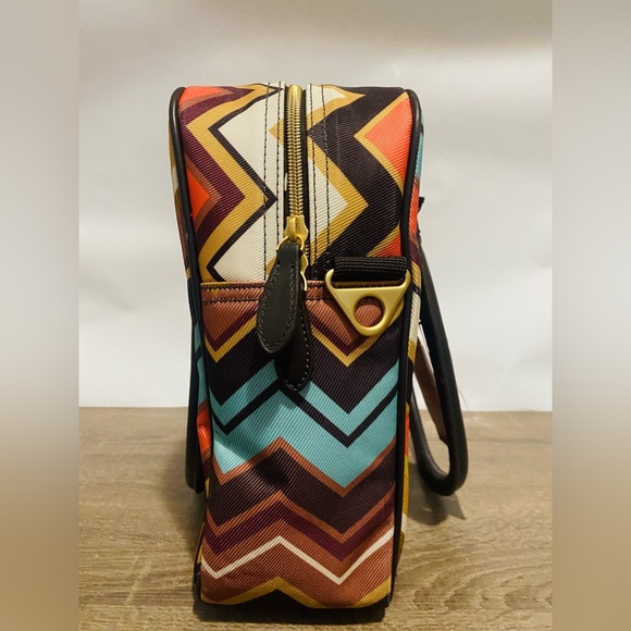 NWT Missoni x Target zig zag printed nylon tote bag w/crossbody strap - Picture 8 of 10